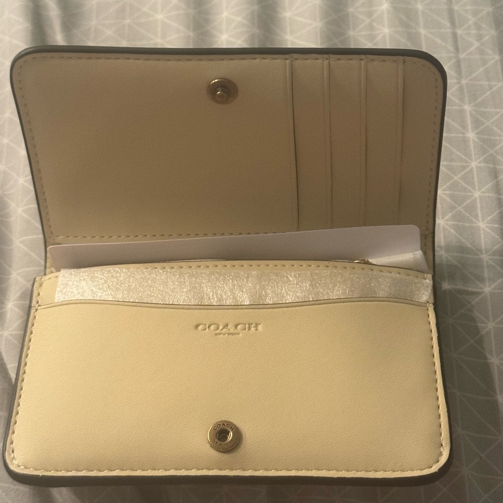 New Coach Essential Slim Card Case - Picture 3 of 6